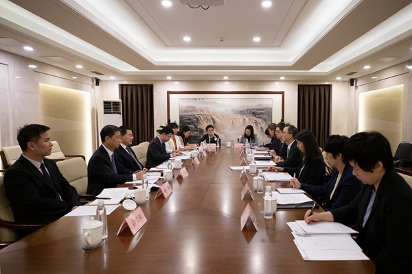 翁杰明会见香港特区政府律政司司长林定国-尊龙凯时